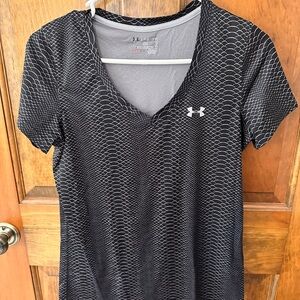 LG Women's Black and Gray Patterned Short Sleeve Top